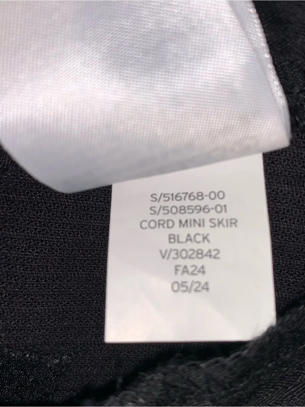 GAP A-Line Mini Skirt Black Corduroy Skirt Sz 4 Boho Y2K Preppy Grunge Academia